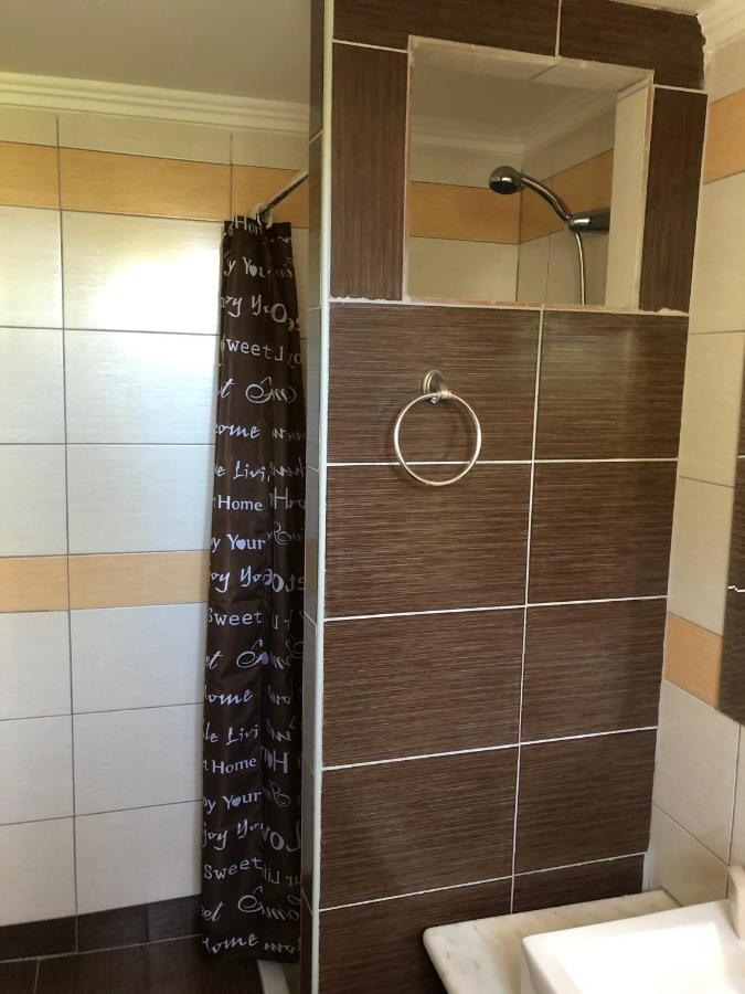 Petros Rooms&Apartments Lixouri Exterior foto